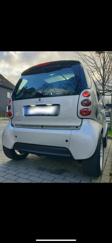 Silber Gebraucht 2004 Smart ForTwo Coupé Kleinwagen | 3.999 € - Bild 1/4