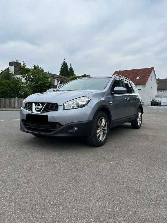 Silber Gebraucht 2012 Nissan Qashqai +2 Acenta SUV | 8.000 € (Guter Preis) - Bild 1/4
