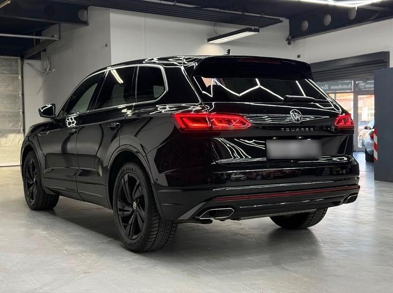 Gebraucht VW Touareg R-line 286 PS (210 kW) 2022 Schwarz SUV