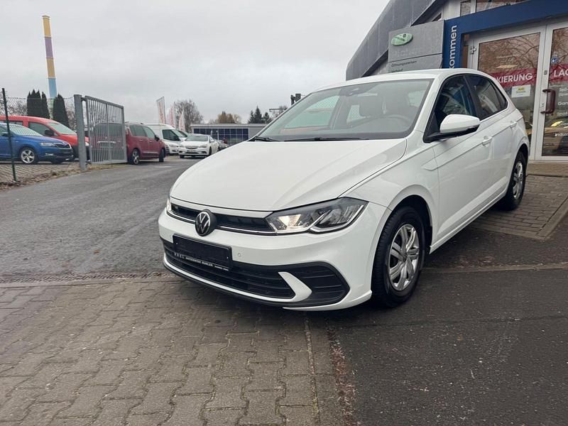 Schwarz Gebraucht 2022 VW Polo Life Kleinwagen | 13.900 € (Guter Preis) - Bild 1/4