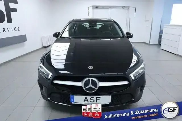 Gebraucht Mercedes A250 224 PS (164 kW) 2020 Kosmosschwarz Limousine