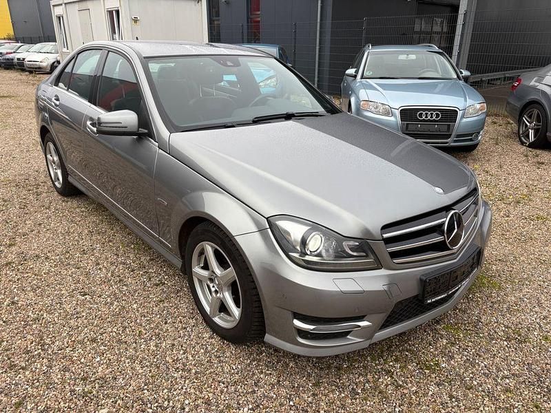 Gebraucht Mercedes C180 Edition 156 PS (114 kW) 2013 Grau Limousine
