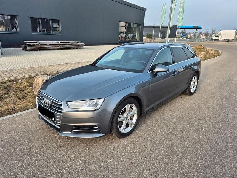 Gebraucht Audi A4 Sport 190 PS (139 kW) 2017 Grau Kombi