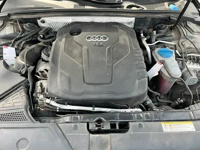 Gebraucht Audi A4 Attraction 136 PS (100 kW) 2014 Schwarz Kombi