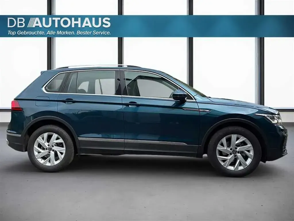 Gebraucht VW Tiguan Elegance 150 PS (110 kW) 2024 Blau SUV