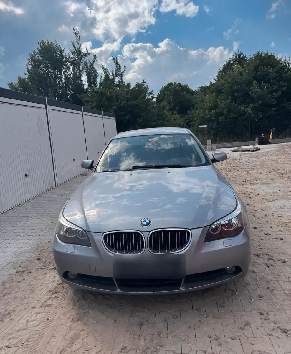 Gebraucht BMW 523 177 PS (130 kW) 2005 Limousine