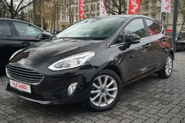 Gebraucht Ford Fiesta Titanium 95 PS (69 kW) 2020 Agate black metallic Kleinwagen