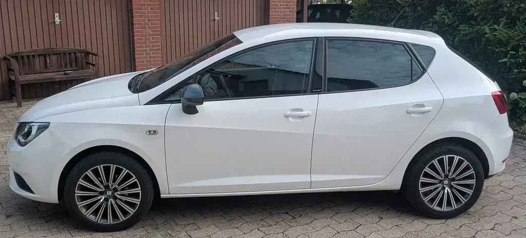 Gebraucht Seat Ibiza CONNECT 95 PS (69 kW) 2017 Weiß Limousine
