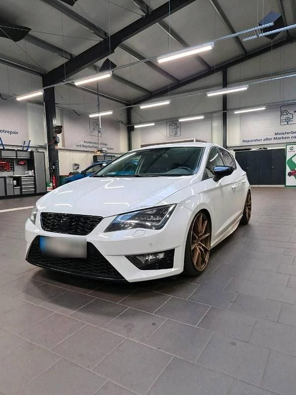 Usata Seat Leon 150 CV (110 kW) 2016 Bianco Utilitaria