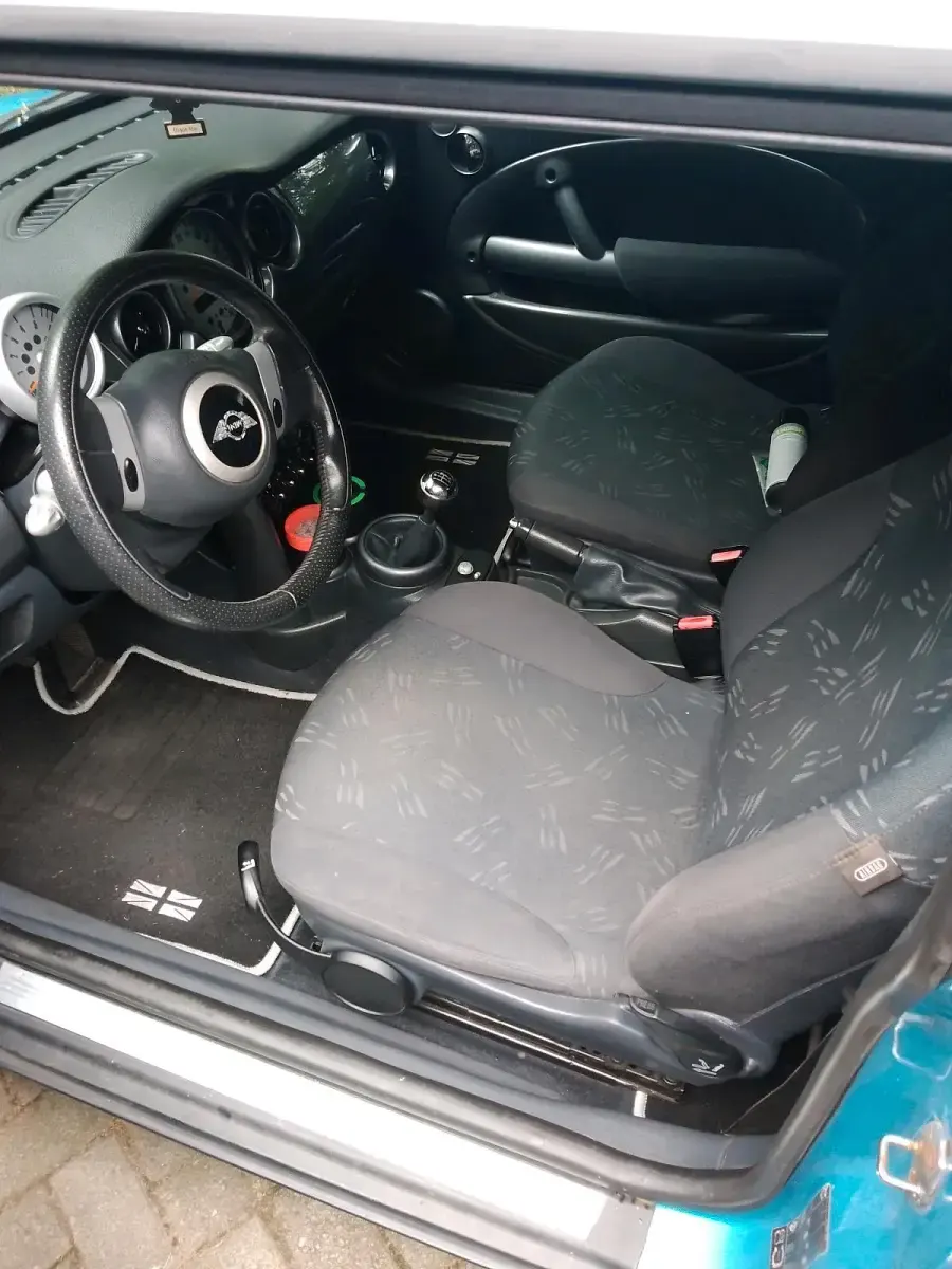 Usata Mini ONE 90 CV (66 kW) 2004 Blu Utilitaria