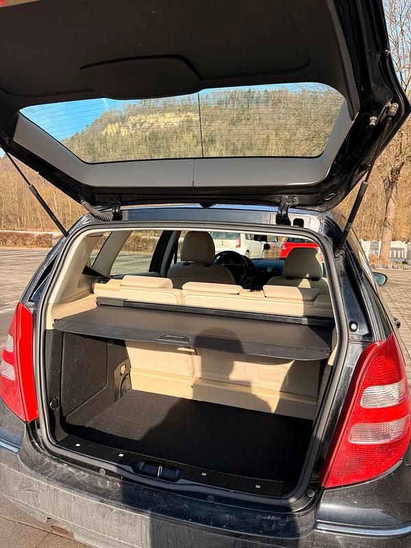 Gebraucht Mercedes A150 87 PS (63 kW) 2006 Schwarz Kleinwagen