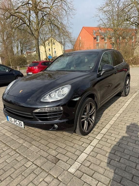 Second-hand Porsche Cayenne 245 CP (180 kW) 2014 Negru SUV