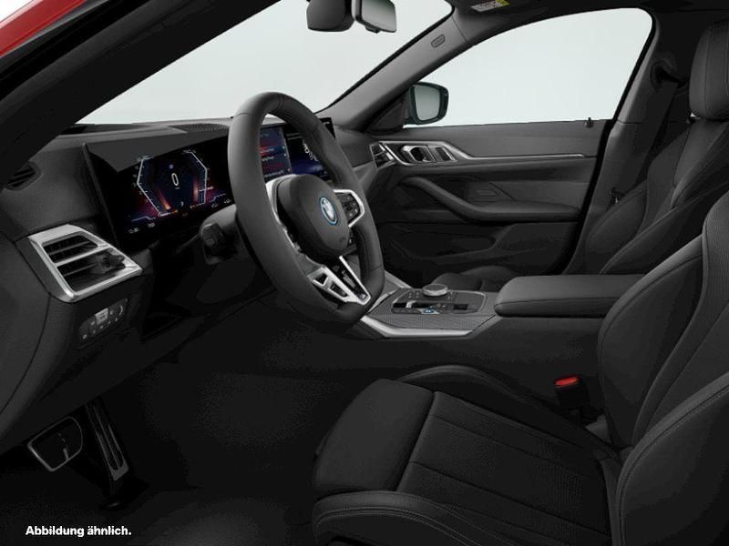 Fire red metallic Gebraucht 2025 BMW i4 Comfort Edition Limousine | 57.784 € (Fairer Preis) - Bild 1/2