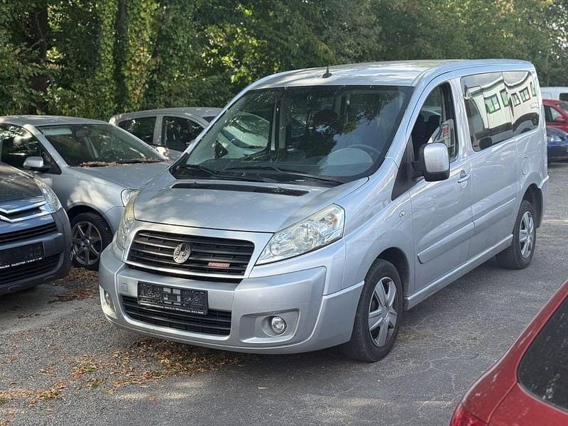 Braun Gebraucht 2007 Fiat Scudo Van / Kleinbus | 3.490 € (Fairer Preis) - Bild 1/4