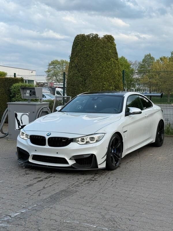 Weiß Gebraucht 2015 BMW M4 Coupé | 44.000 € (Fairer Preis) - Bild 1/4