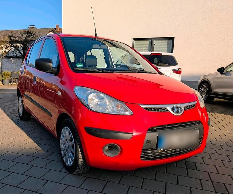 Gebraucht Hyundai i10 49 PS (36 kW) 2010 Rot Kleinwagen