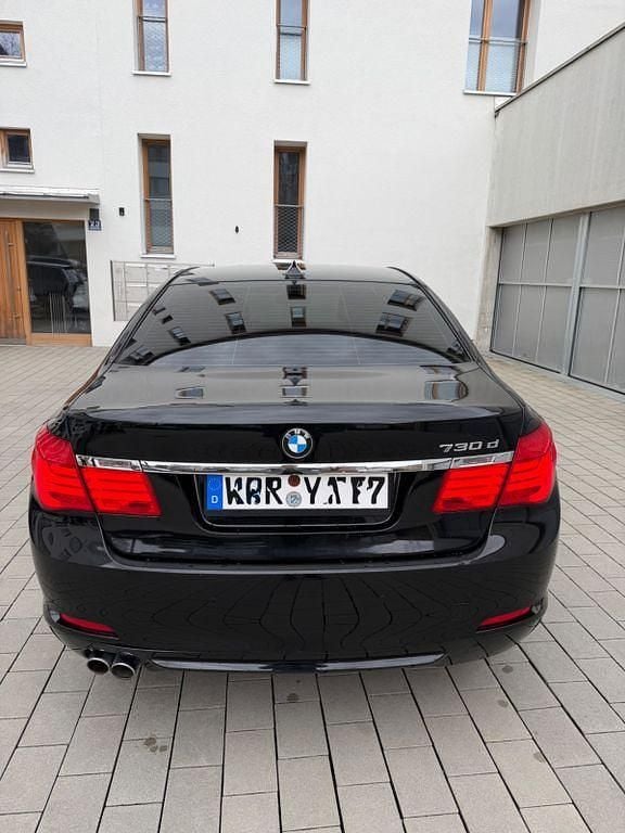 Gebraucht BMW 730 245 PS (180 kW) 2010 Schwarz Limousine
