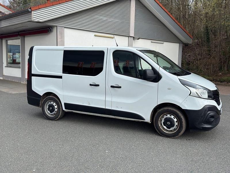 Gebraucht Renault Trafic 120 PS (88 kW) 2015 Weiß Van / Kleinbus