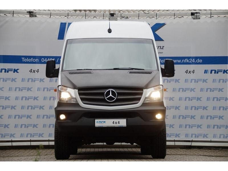 Arktikweiss 9147 Gebraucht 2018 Mercedes Sprinter Van | 48.949 € - Bild 1/4