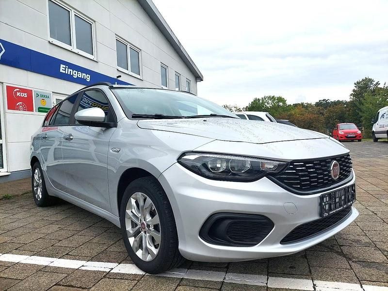 Silber Gebraucht 2018 Fiat Tipo Easy Kombi | 10.450 € (Fairer Preis) - Bild 1/4