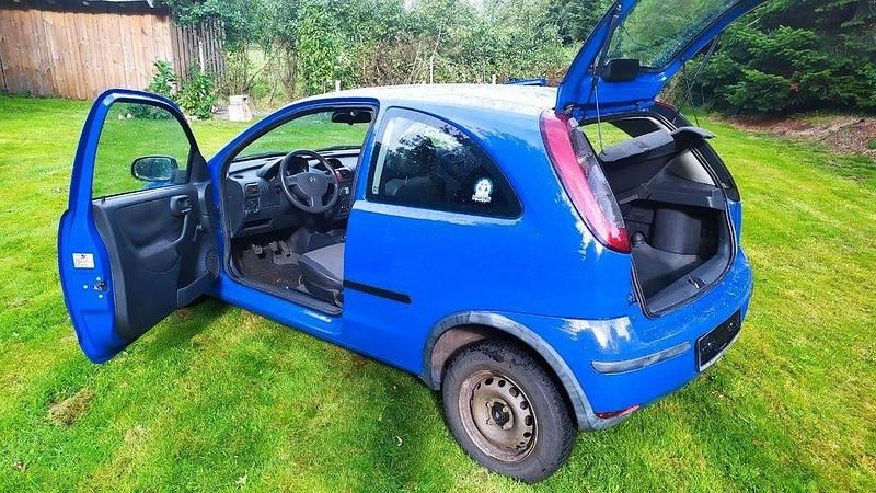 Gebraucht Opel Corsa 60 PS (44 kW) 2004 Blau Kleinwagen