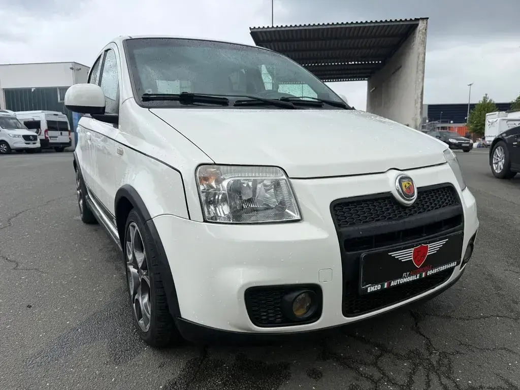 Gebraucht Fiat Panda 101 PS (74 kW) 2009 Weiß Kleinwagen