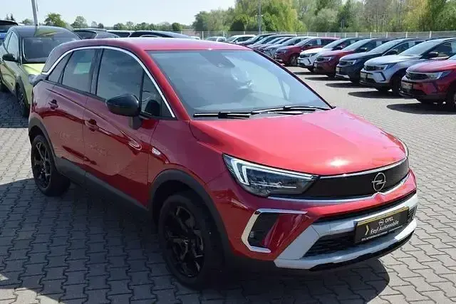 Gebraucht Opel Crossland Elegance 110 PS (80 kW) 2024 Rot SUV