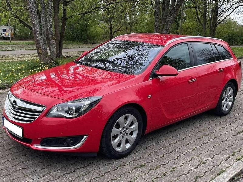 Rot Gebraucht 2014 Opel Insignia Edition Kombi | 5.250 € (Superpreis) - Bild 1/4