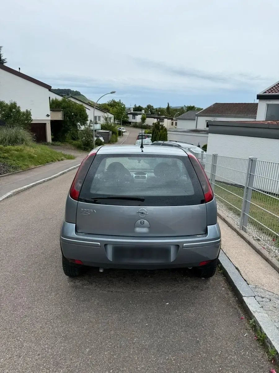 Gebraucht Opel Corsa 60 PS (44 kW) 2005 Grau Kleinwagen