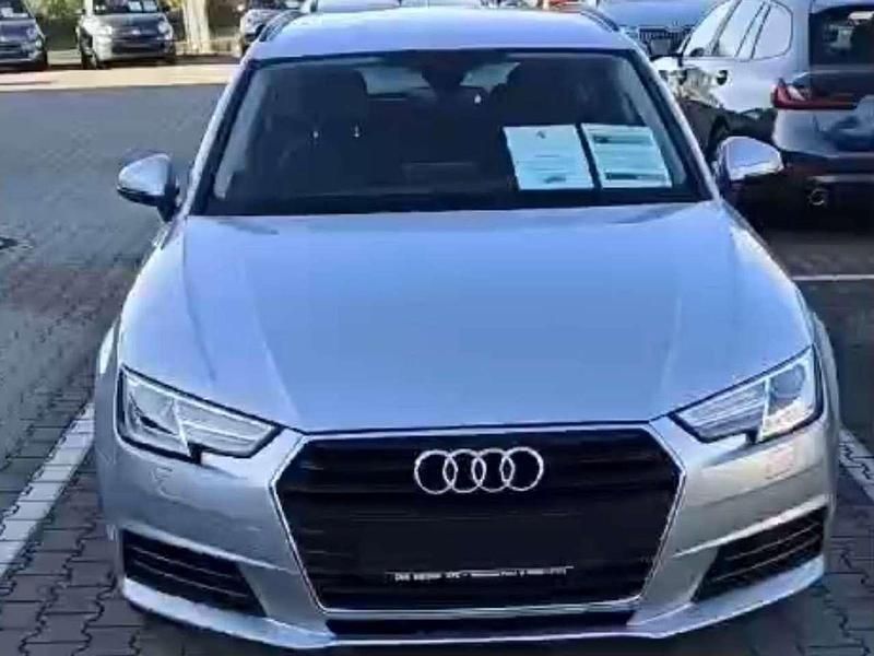 Silber Gebraucht 2018 Audi A4 Kombi | 21.000 € (Fairer Preis) - Bild 1/4