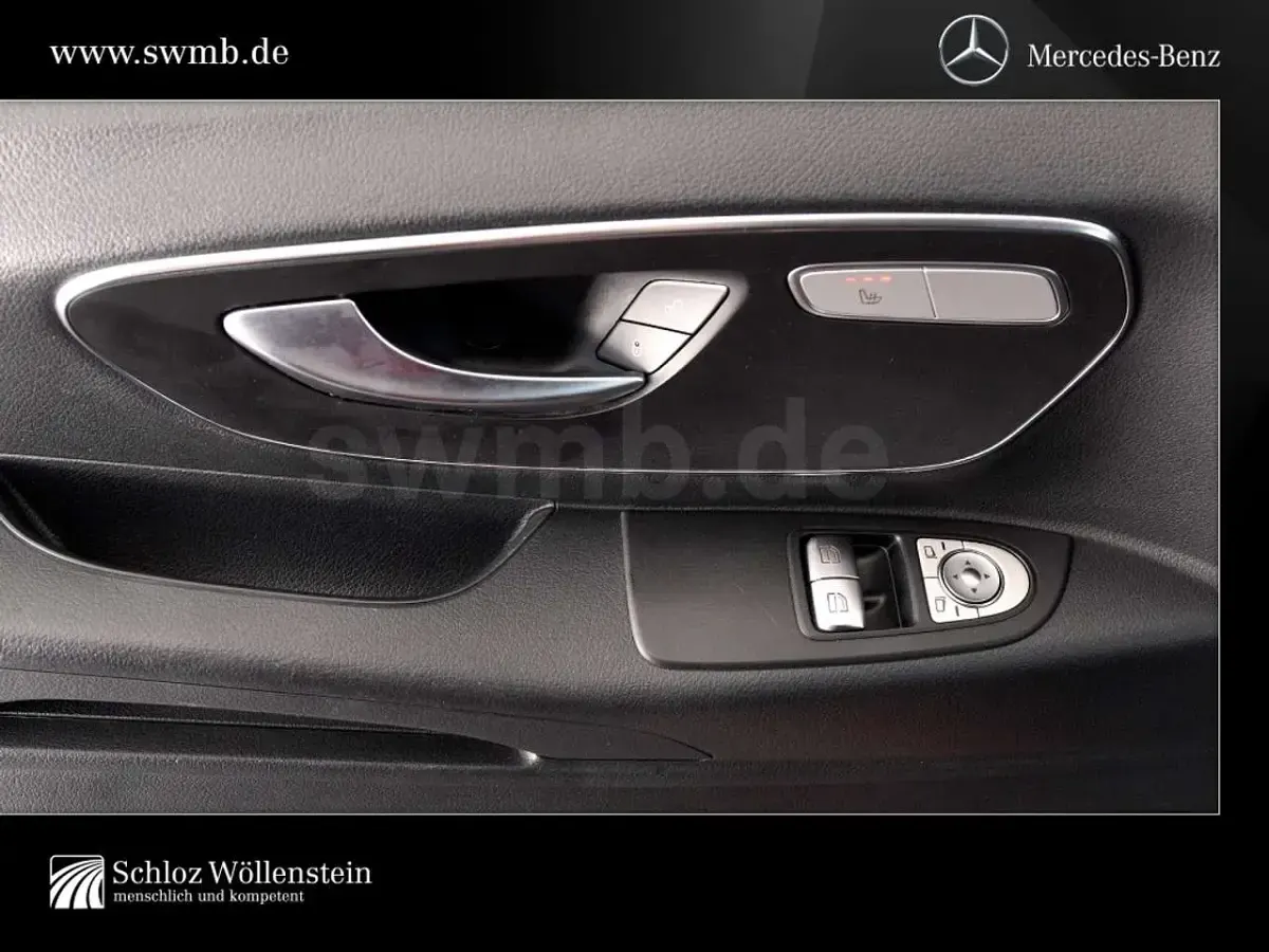 Gebraucht Mercedes Vito 190 PS (139 kW) 2022 Rot Van