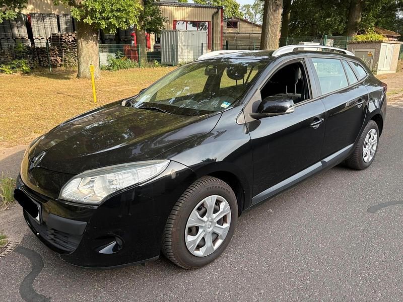 Schwarz Gebraucht 2012 Renault Mégane GrandTour Kombi | 2.750 € (Guter Preis) - Bild 1/4