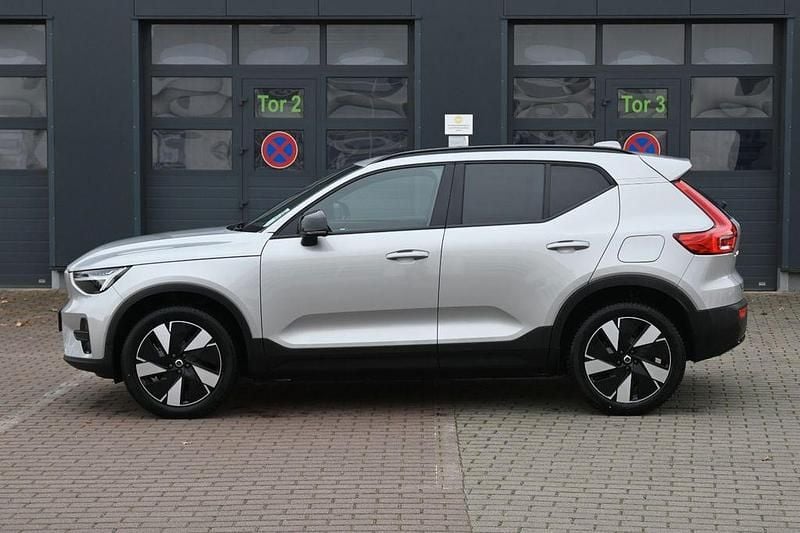 Gebraucht Volvo XC40 Plus 185 kW (252 PS) 2023 Silber SUV
