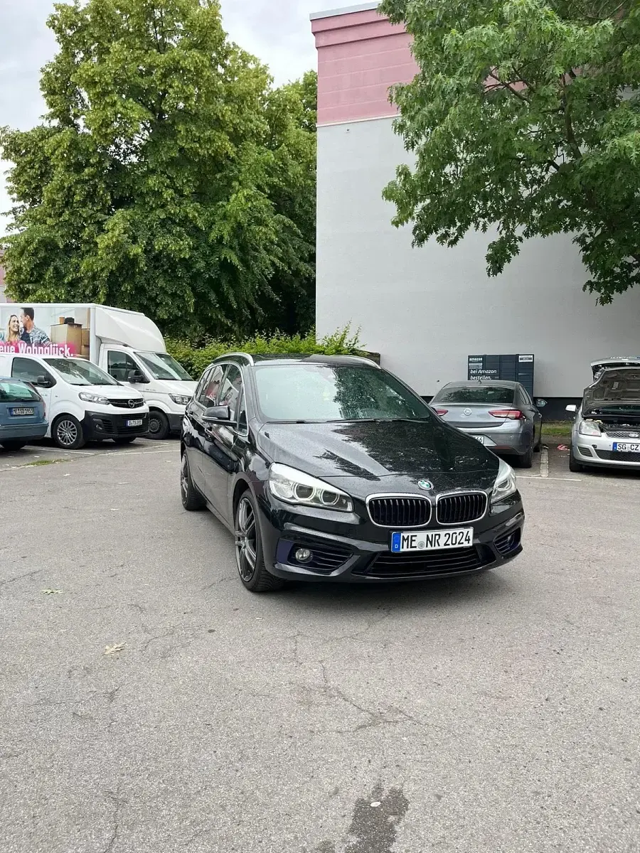 Gebraucht BMW 216 116 PS (85 kW) 2016 Schwarz Kombi