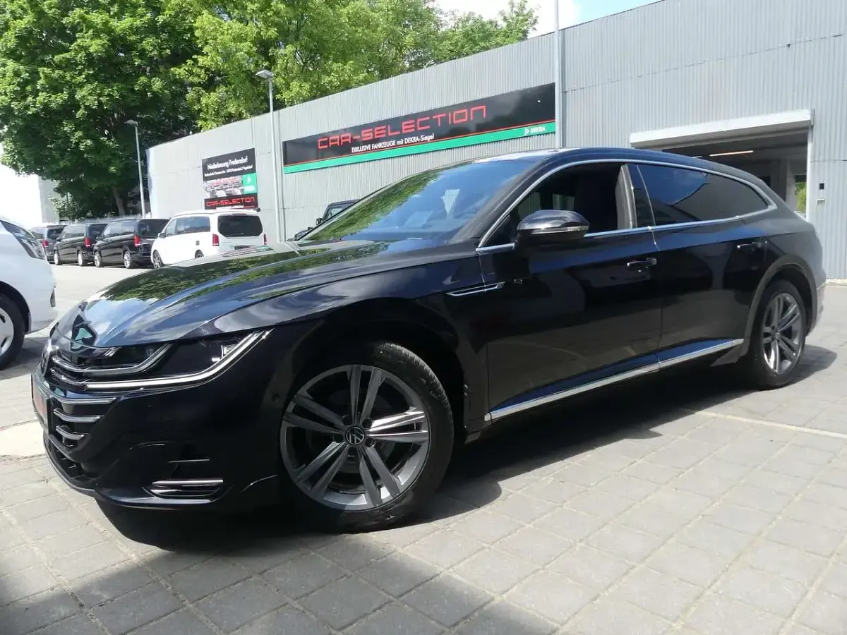 Gebraucht VW Arteon R-line 218 PS (160 kW) 2023 Deep black perleffekt Kombi