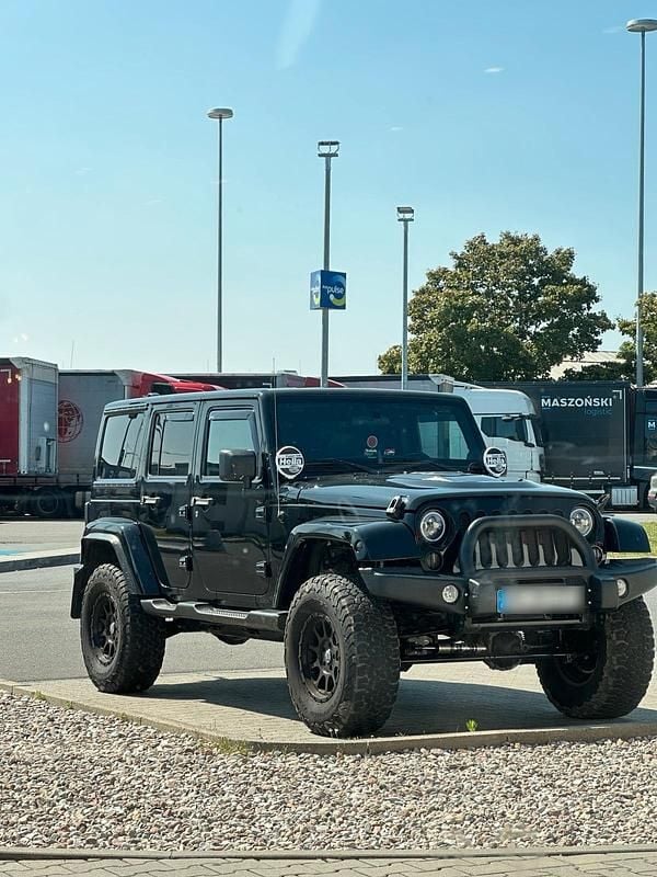 Käytetty Jeep Wrangler 200 HP (147 kW) 2011 Musta Katumaasturi