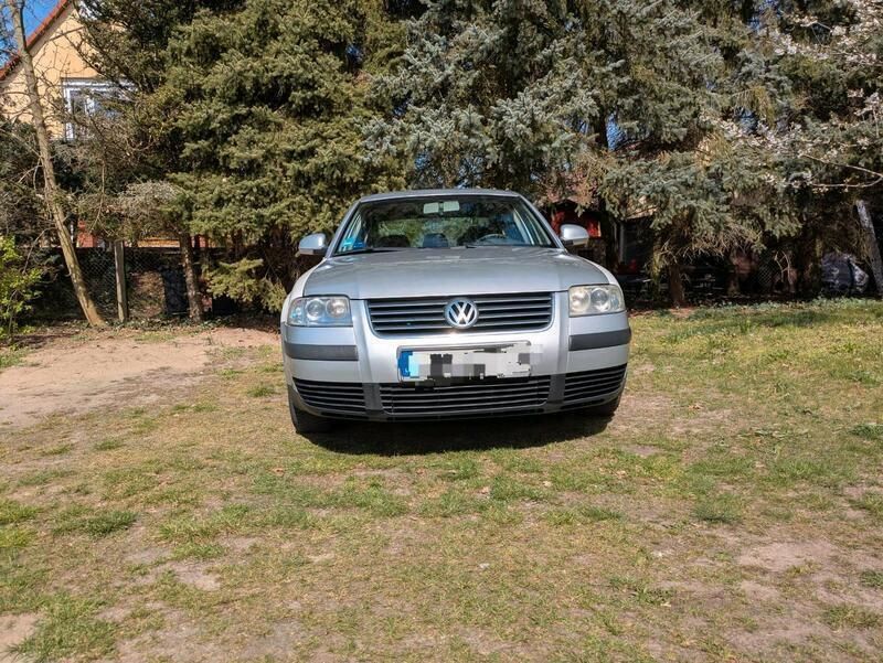 Gebraucht 2004 VW Passat Comfortline Limousine | 450 € (Superpreis) - Bild 1/4
