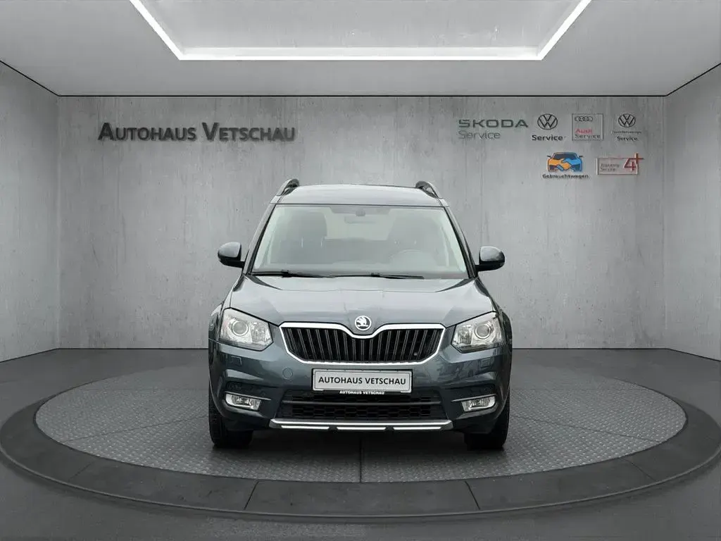 Gebraucht Skoda Yeti Joy 110 PS (80 kW) 2016 Grau SUV