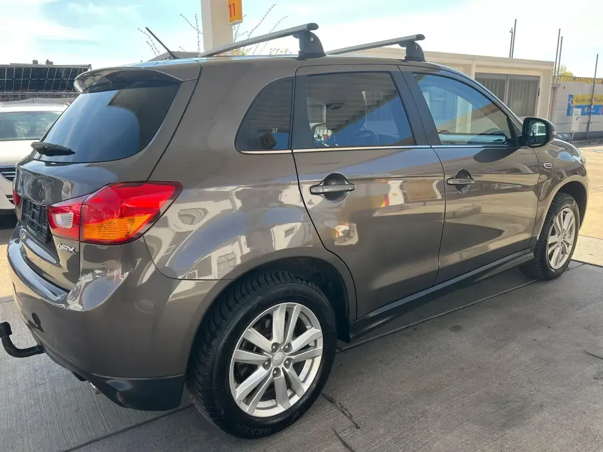 Gebraucht Mitsubishi ASX Edition 150 PS (110 kW) 2014 Braun SUV