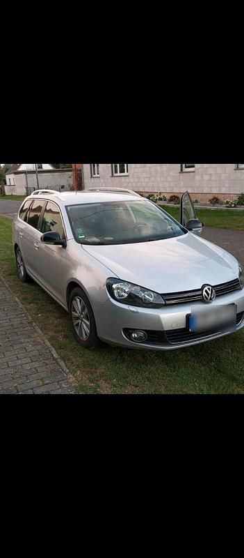 Silber Gebraucht 2012 VW Golf VII Kombi | 4.200 € (Superpreis) - Bild 1/3