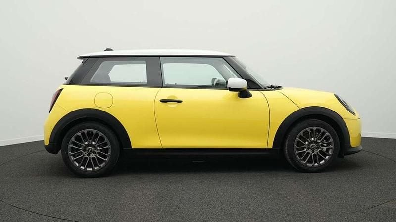 Occasion Mini Cooper Classic 156 ch (114 kW) 2024 Jaune Citadine