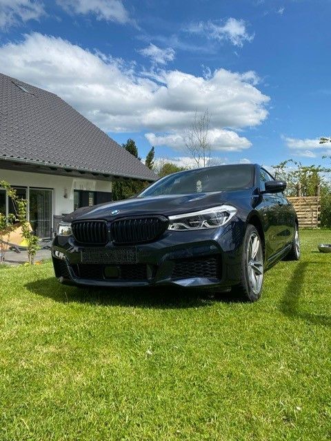 Schwarz Gebraucht 2018 BMW 640 Sport Line Coupé | 29.000 € (Superpreis) - Bild 1/4
