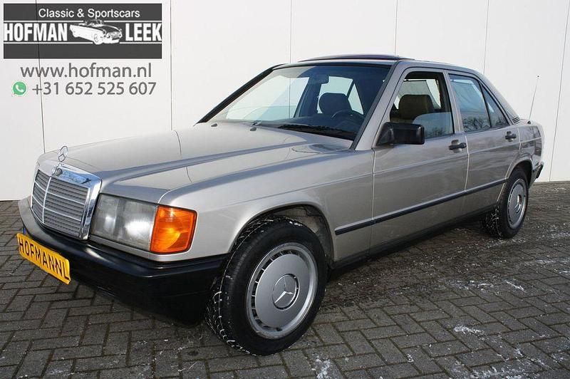 Gebraucht Mercedes 190 72 PS (52 kW) 1986 Grau Limousine