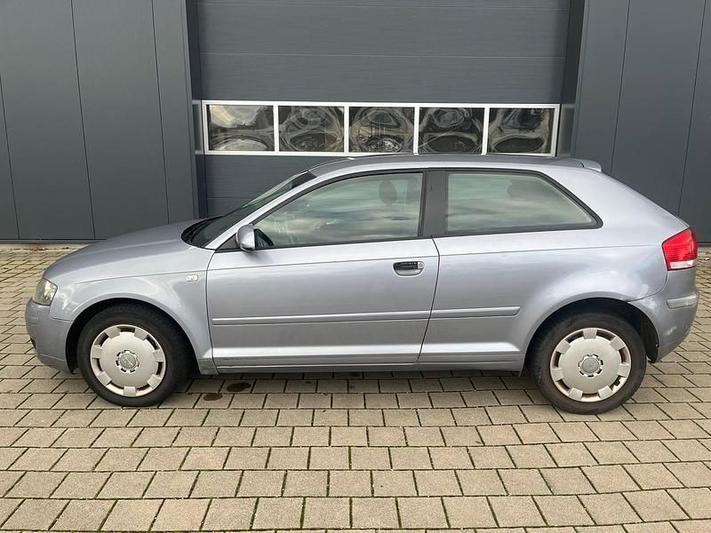 Gebraucht Audi A3 102 PS (75 kW) 2003 Silber Coupé