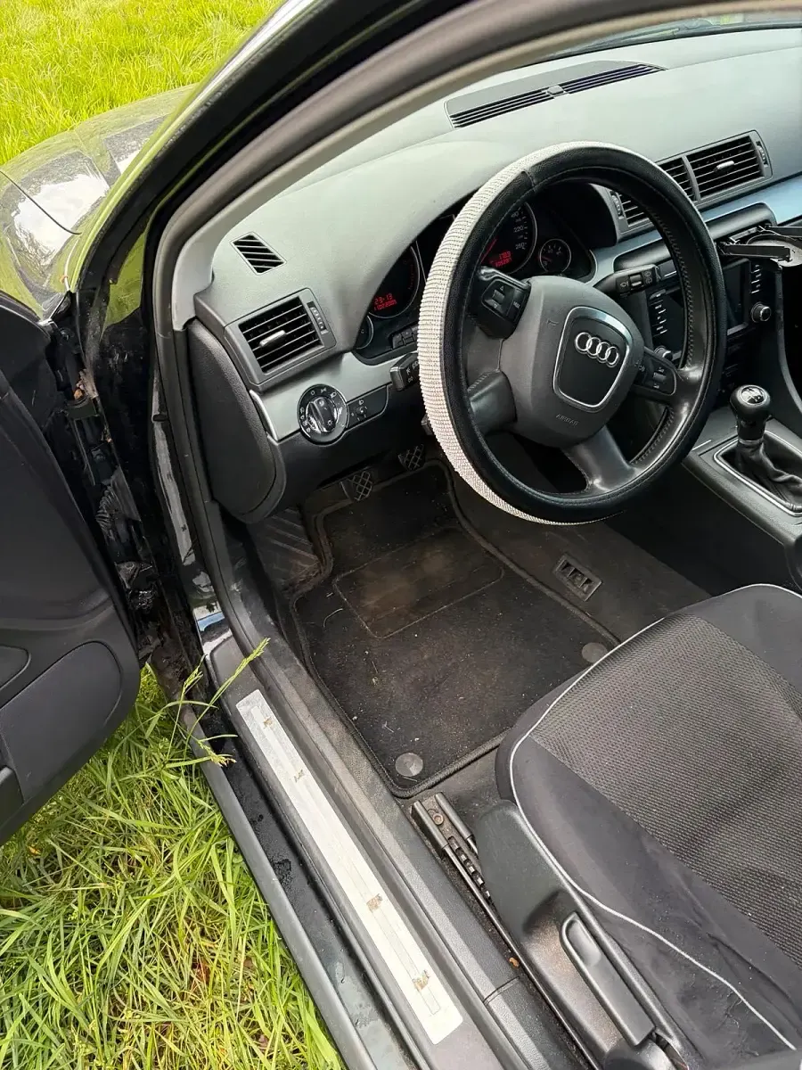 Gebraucht Audi A4 116 PS (85 kW) 2006 Schwarz Kombi