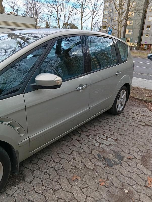 Gebraucht Ford S-MAX 175 PS (128 kW) 2009 Grau Van / Kleinbus