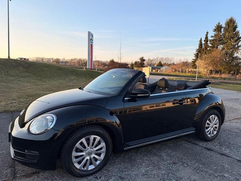 Second-hand VW Beetle 105 CP (77 kW) 2016 Negru Hatchback