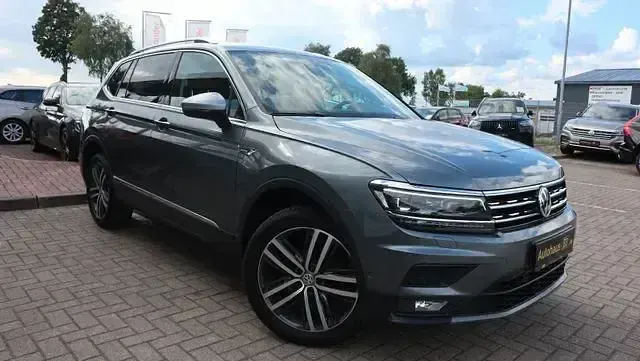 Gebraucht VW Tiguan Allspace 150 PS (110 kW) 2019 Grau SUV