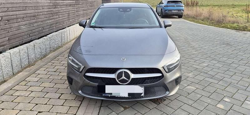 Gebraucht Mercedes A220 190 PS (139 kW) 2019 Grau Kleinwagen
