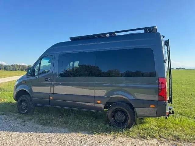 Gebraucht Mercedes Sprinter 190 PS (139 kW) 2021 Grau Van